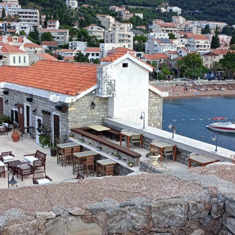 Summer vacation and the 3 weeks adventure Tirana – Albania